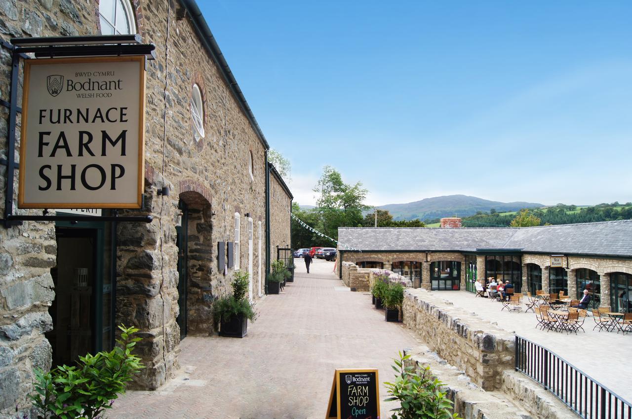 Furnace Farmhouse Bodnant Tal-y-Cafn Bagian luar foto